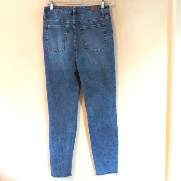 Judy Blue Hi-Waisted Embroidered Pocket Relaxed Fit 7/28 - Picture 6 of 16